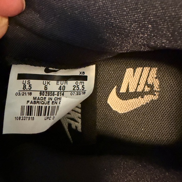 Nike Black and Gold Cortez Sneakers (rare) - Picture 4 of 5